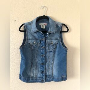 PARIS BLUES Y2K denim vest.